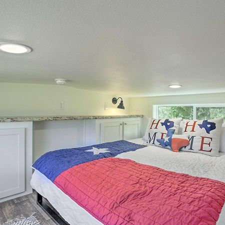 Cozy Mckinney Tiny Home With Porch And Fire Pit! Dış mekan fotoğraf