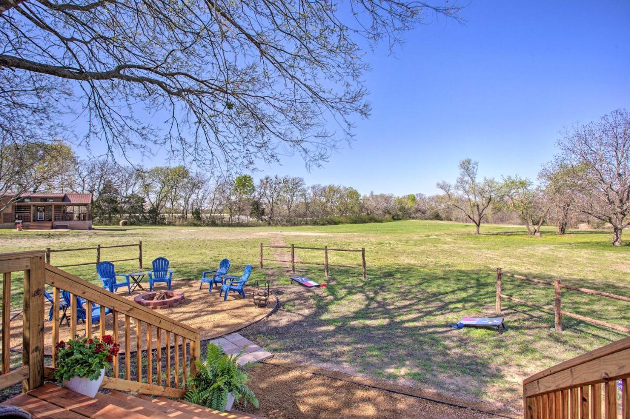 Cozy Mckinney Tiny Home With Porch And Fire Pit! Dış mekan fotoğraf