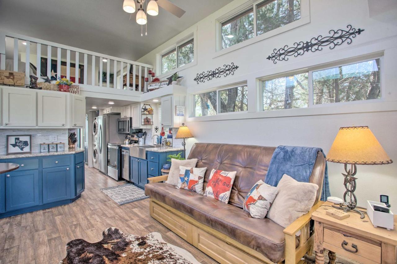 Cozy Mckinney Tiny Home With Porch And Fire Pit! Dış mekan fotoğraf