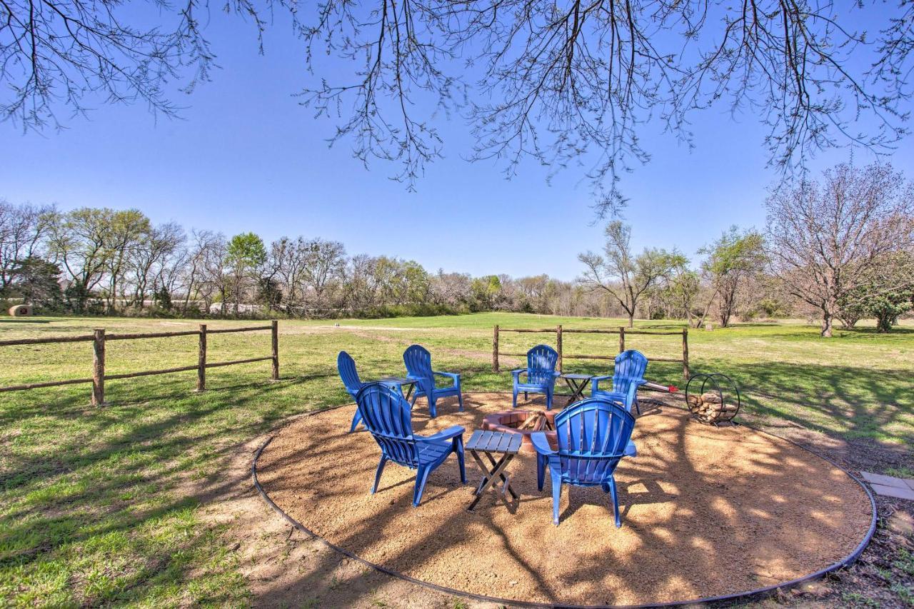 Cozy Mckinney Tiny Home With Porch And Fire Pit! Dış mekan fotoğraf
