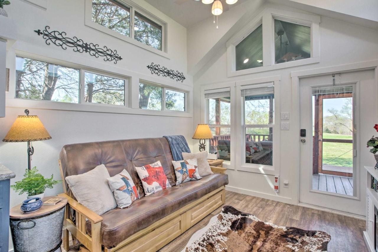 Cozy Mckinney Tiny Home With Porch And Fire Pit! Dış mekan fotoğraf