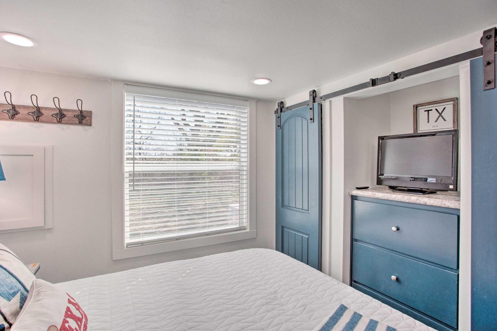 Cozy Mckinney Tiny Home With Porch And Fire Pit! Dış mekan fotoğraf